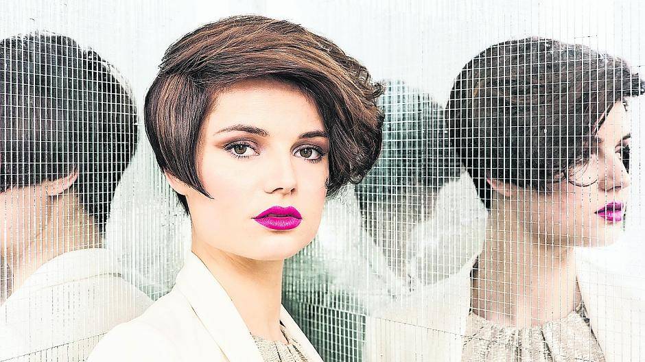 sVerlockende Lockenpracht in verschiedenen Rot- und Kupfertönen.