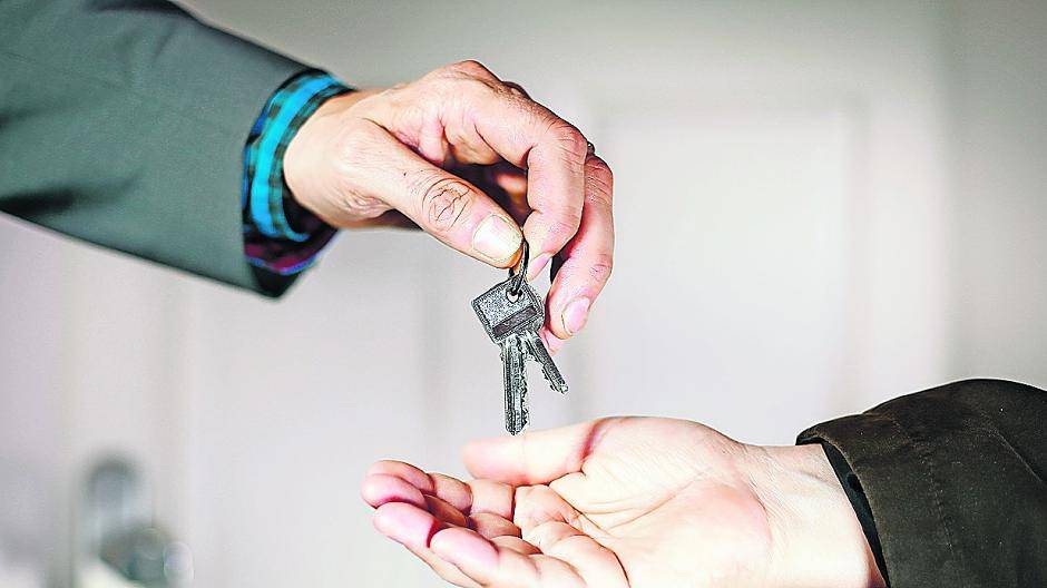 Um die für Asylbewerber zusätzlich benötigten Wohnungen zu ermitteln, gilt die Formel: 100 Flüchtlinge, die in den Rhein-Kreis Neuss kommen, benötigen im Schnitt 40 Wohnungen.