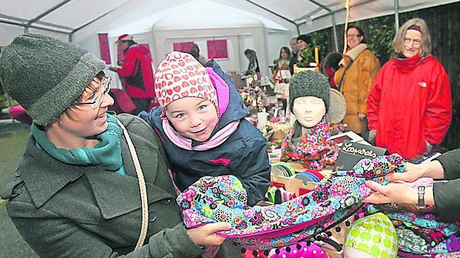 Bösinghoven: Weihnachtswelt und Adventtreff 112