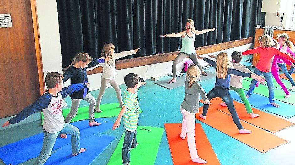  In der Theodor-Fliedner-Schule machen 54 Kinder einmal in der Woche Yoga: „Ommm“, klingt es dann durch die Gänge. 