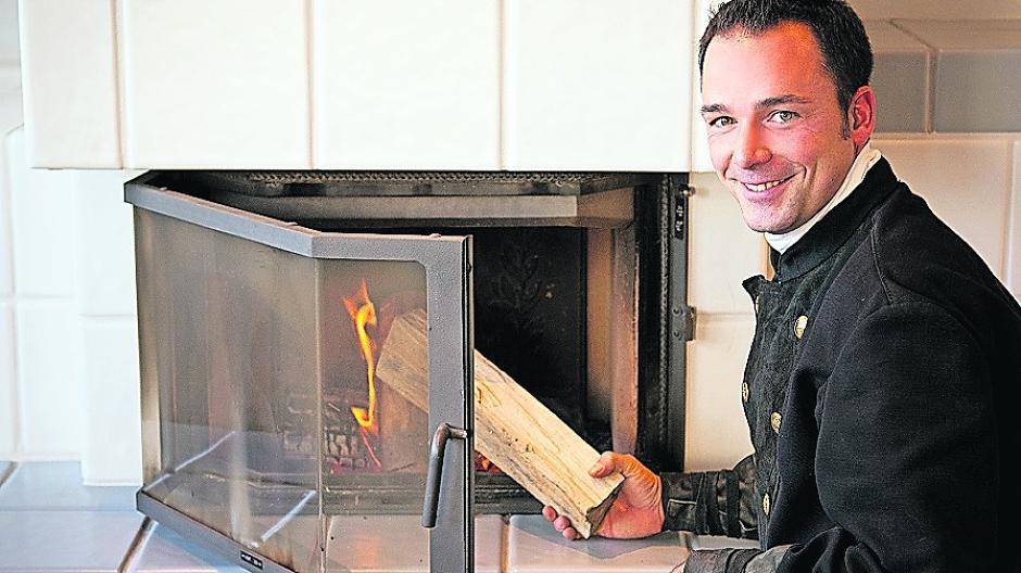  Grundstückseigentümer müssen für die Brand- und Feuersicherheit ihrer Feuerstätten und Kamine selbst aktiv werden und einen Schornsteinfeger beauftragen. 