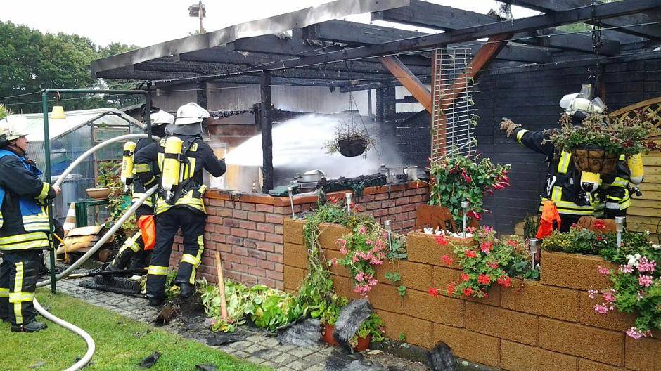 Die Feuerwehr konnte den Brand in Lank-Latum nach rund 20 Minuten löschen. Personen kamen nicht zu Schaden.