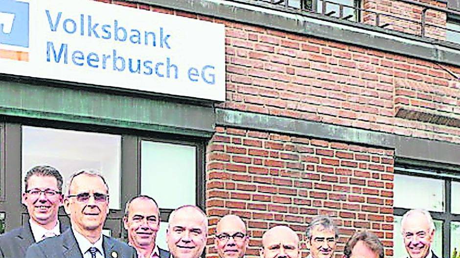  Der Aufsichtsrat mit dem Gesamtvorstand: Carsten Graaf, Carsten Thören und Volker Klemm , sowie den Vorstandsvorsitzenden des RWGV Ralf. W. Barkey. 