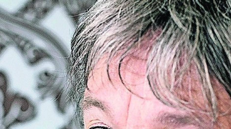 Jürgen Becker feiert schon „Why Nachten“