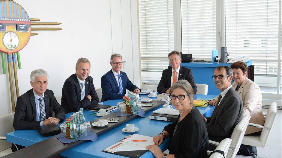  Vorgespräch zur Flüchtlingssituation gab es jetzt im Kreishaus Neuss. 