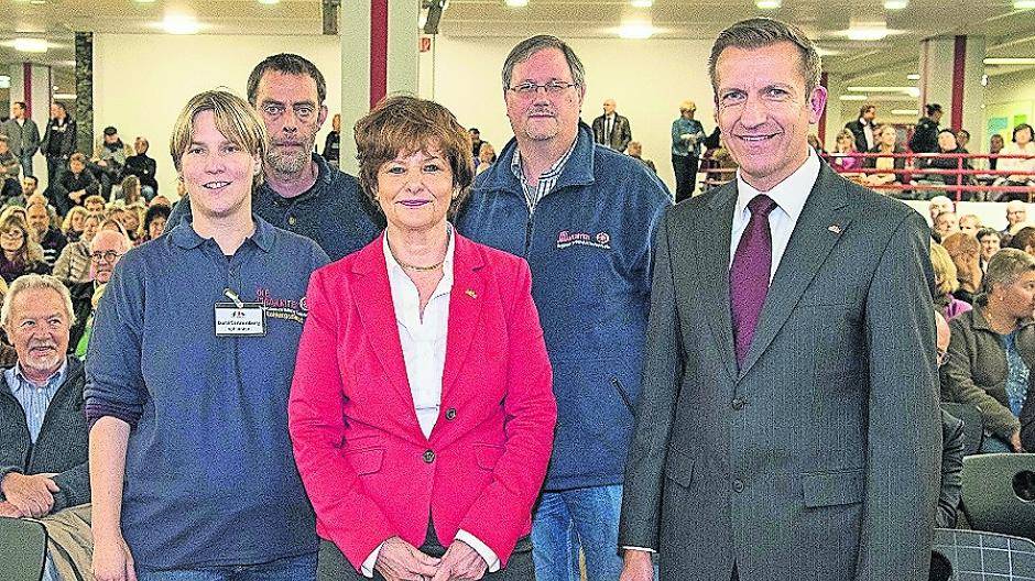 Standen Rede und Antwort: Beret Sonnenburg, Ulli Dackweiler, Bübermeisterin Angelika Mielke- Westerlage, Dieter Guderley und Frank Maatz (v.l.).