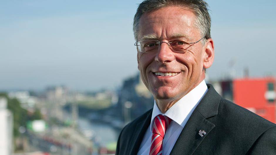  Landrat Hans-Jürgen Petrauschke ist stolz auf die Wirtschaftsleistung des Rhein-Kreis Neuss. 