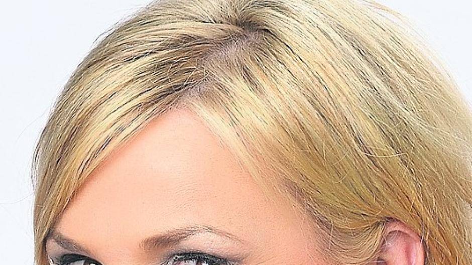  Die „Schilehrer“ aus dem Stubaital in Tirol Günter Mussack, Bandleader und Schlagzeuger, Hans Unterweger, Gitarre, Trompete und Tuba sowie Leo Pfurtscheller, Akkordeon und Keyboards. 