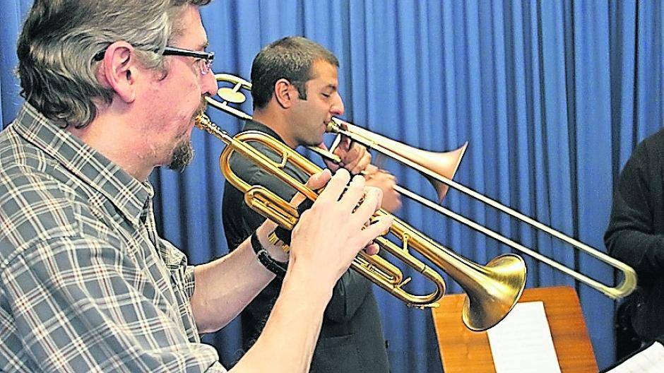  Insgesamt sieben Musiker des Landespolizeiorchesters waren jetzt im Bethanien Kinder- und Jugenddorf zu Gast. 