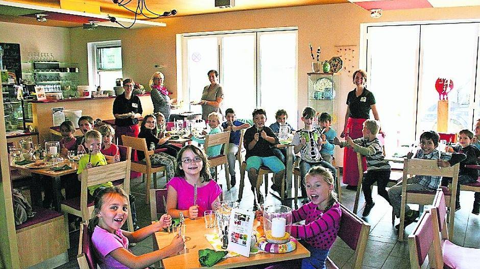 Jeden Tag ab 12.15 Uhr heißt es bei den Kindern der Offenen Ganztagsschule: „Guten Appetit im „Käffchen“.