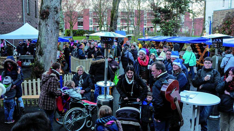 Schön hergerichtet und weihnachtlich war es jetzt bei der Tafel.