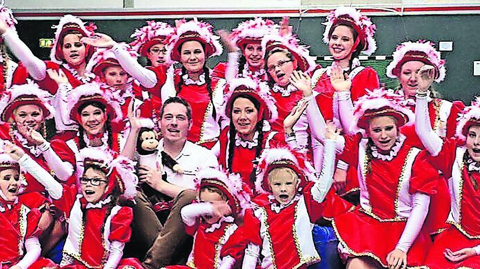  Vor wenigen Tagen waren die Mädels der neuen Tanzgarde der Heinzelmännchen noch im Trainingslager in Hinsbeck. Das Meerbuscher Publikum wird einiges zu sehen bekommen. 