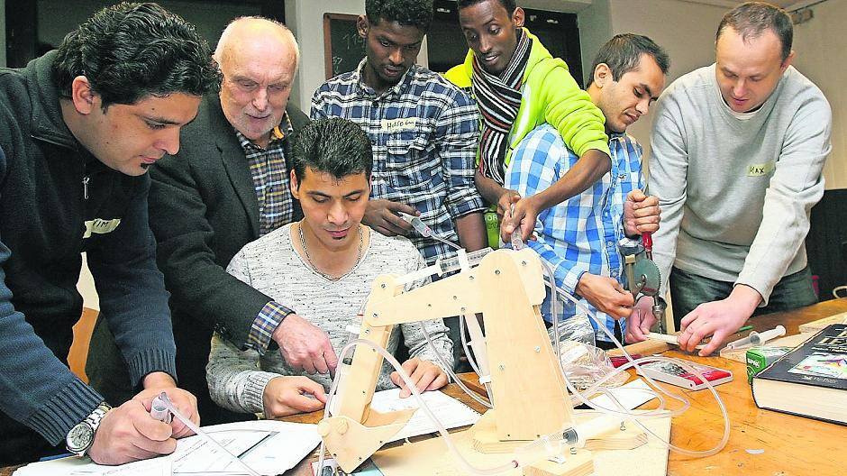 Mit dem Bagger für Integration