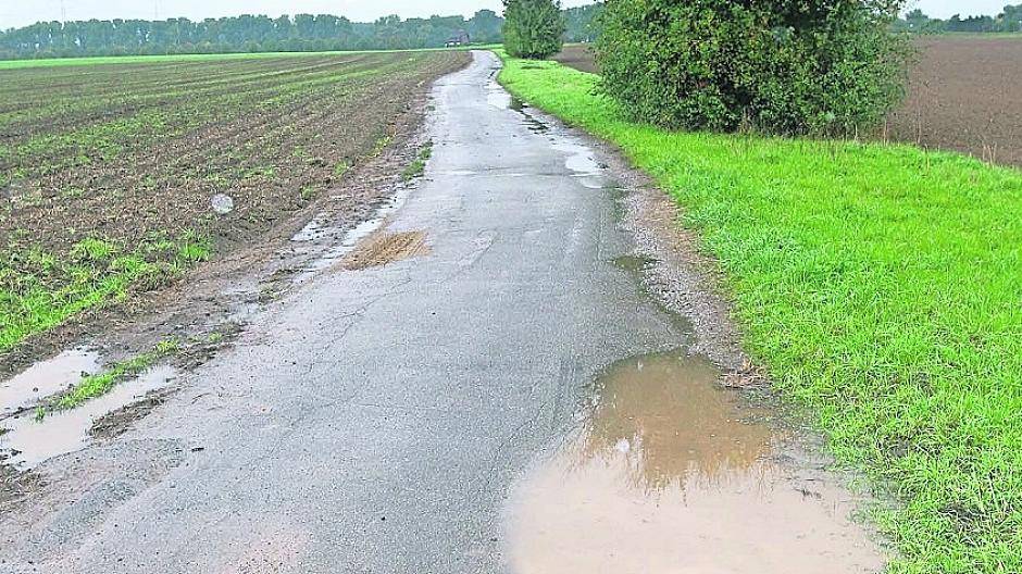 Meerbuscher beschweren sich über Feldwege.
