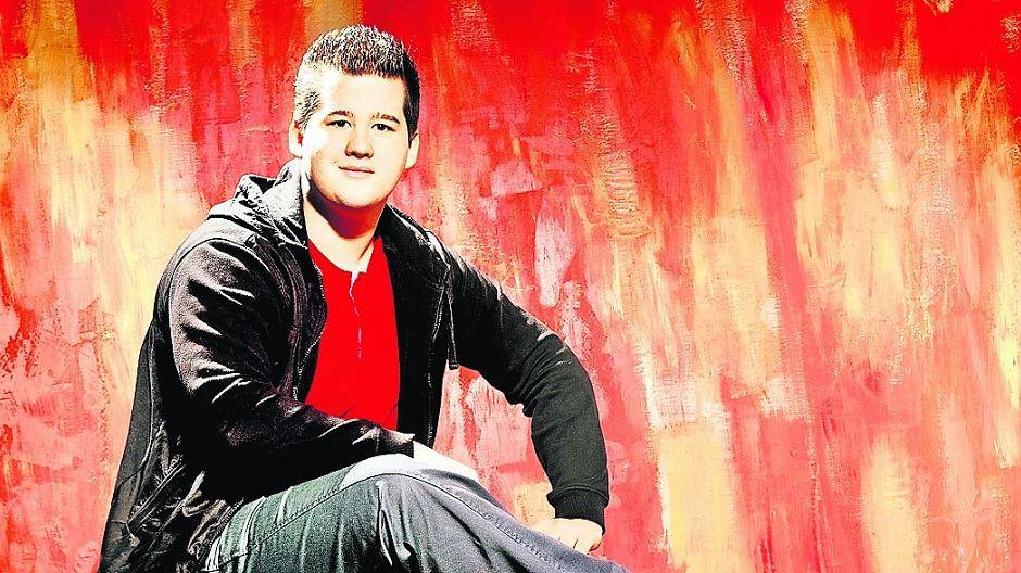 Chris Tall kommt am Freitag in die Halle 9 nach Osterath - und wird das Publikum begeistern. Denn mit seinem Programm „Versetzung gefährdet“ gibt es einen Angriff auf die Lachmuskulatur.