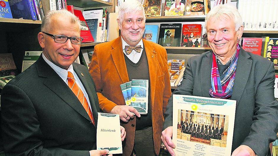 Jürgen Eimer vom OBV sowie Peter Wilhelm Raudenkolb und Heinrich Strempel von der Freimaurerloge Heinrich Heine in Meerbusch freuen sich auf das Benefizkonzert am 5. Dezember.