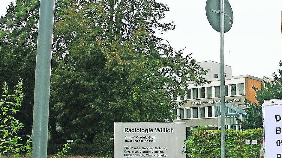 Das ehemalige Katharinen-Hospital wurde von der Bezirksregierung Arnsberg beschlagnahmt und ist nun Erstaufnahmestation.