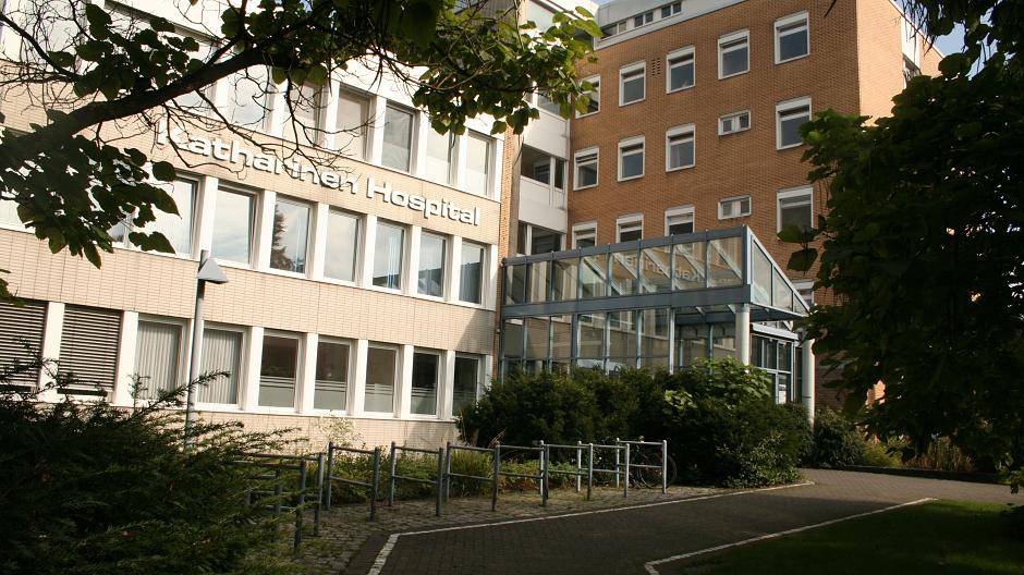 Das Katharinen Hospital an der Bahnstraße in Alt-Willich ist von der Bezirksregierung Arnsberg als Erstaufnahmestation für Asylbewerber beschlagnahmt worden.
