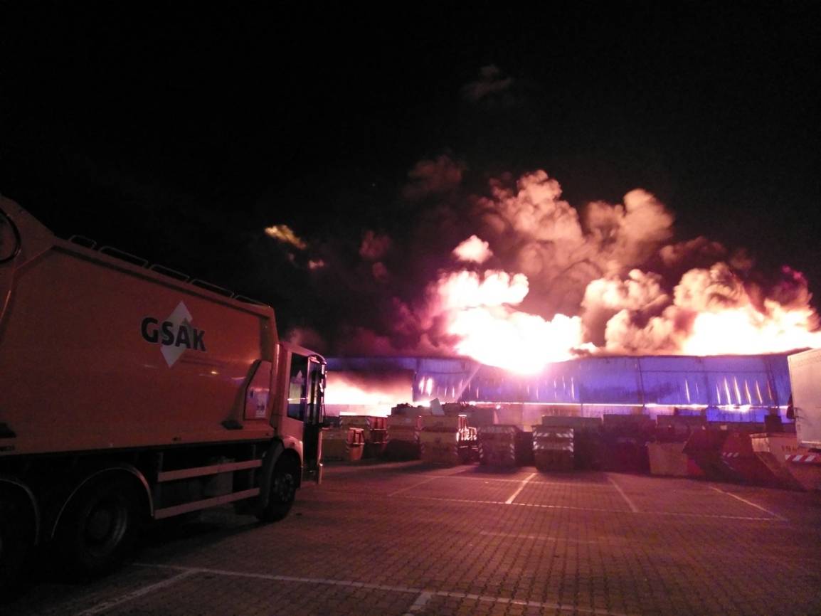 EGN-Halle am Bruchfeld brennt