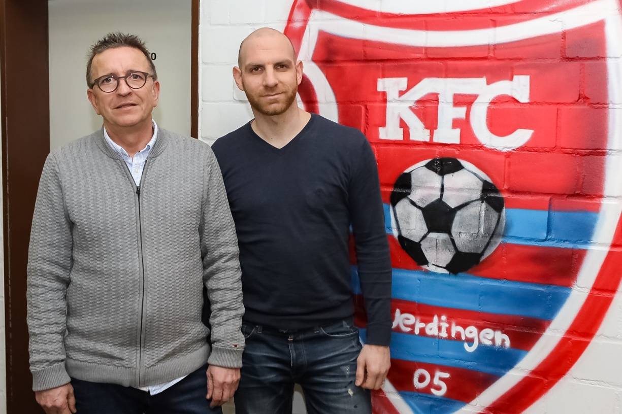 Trainer Norbert Meier mit Geschäftsführer/Sportdirektor Nikolas Weinhart, der maßgeblich für die Kaderzusammenstellung verantwortlich ist.