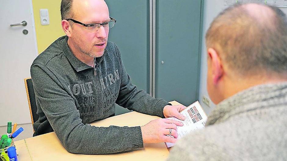 Christoph Föhles berät beim SKM Rheydt regelmäßig Männer in Krisensituationen.