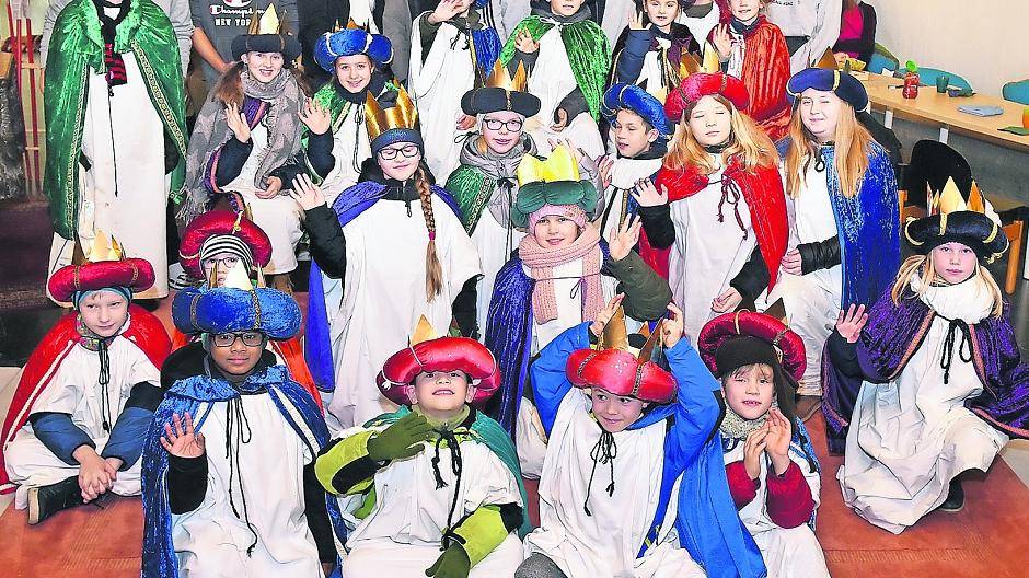 Heilige drei Könige segnen Häuser