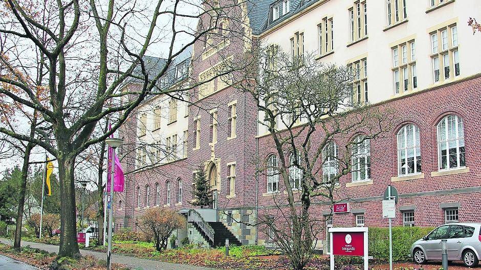 Das von der Caritas geplante neue Altenheim wird nicht realisiert. Das Angebot des Irmgardisstift Altenheim in Süchteln mit Plätzen , 24 betreute Wohnungen sowie der Tagespflege, bleibt.