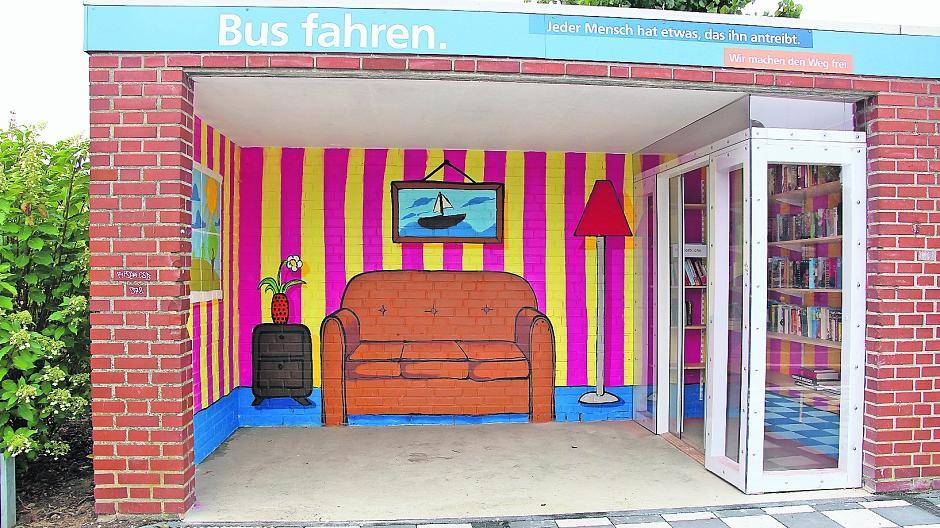 Der neue Bücherschrank in Oberkrüchten kann sich sehen lassen.