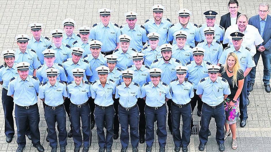  28 Anwärterinnen und Anwärter beginnen ihre Ausbildung in Viersen. 