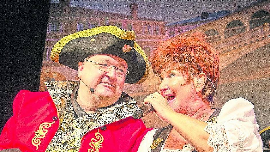 Gelungener Start in den Saalkarneval