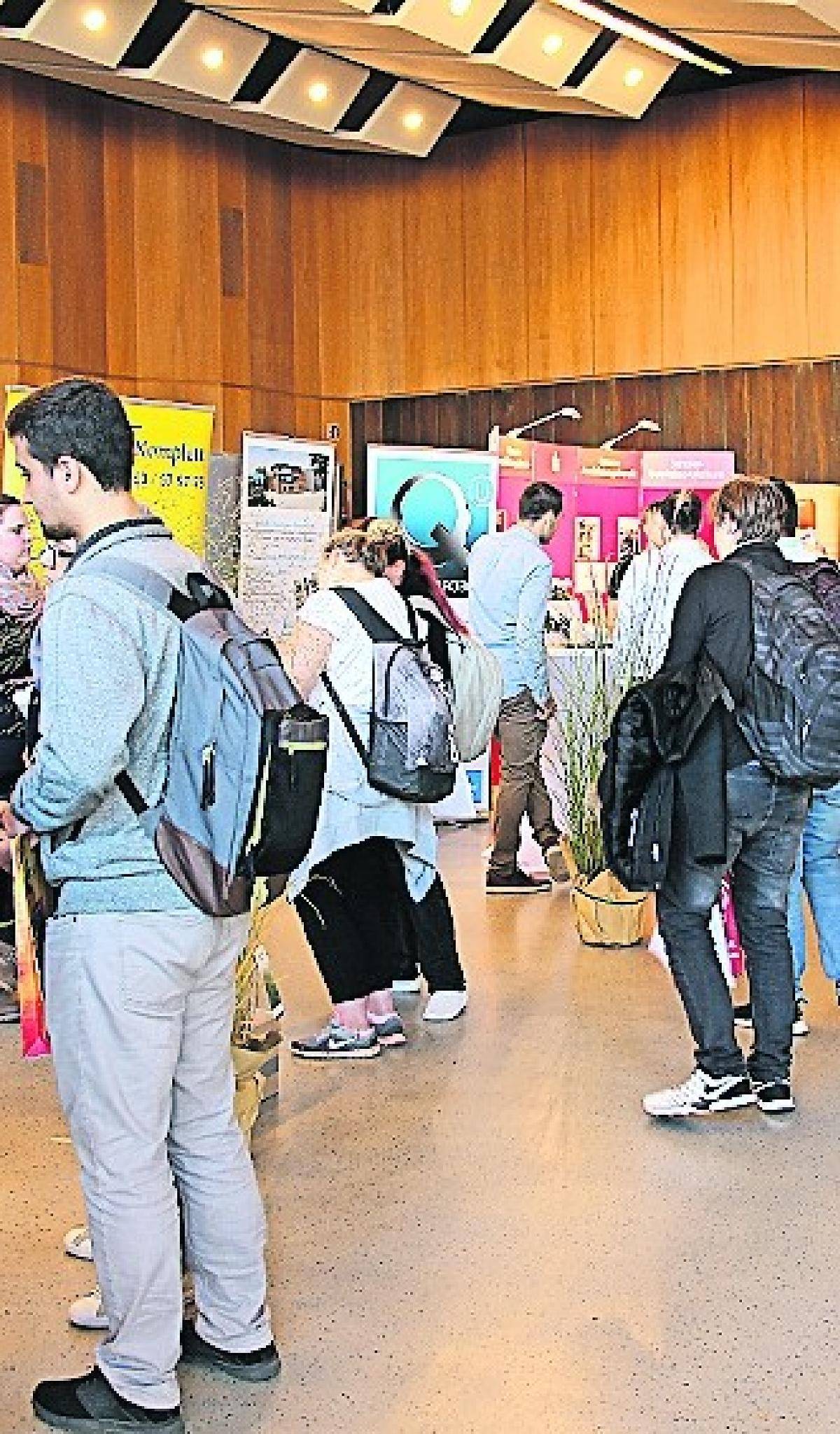  Jugendliche informierten sich an 31 Ständen. 