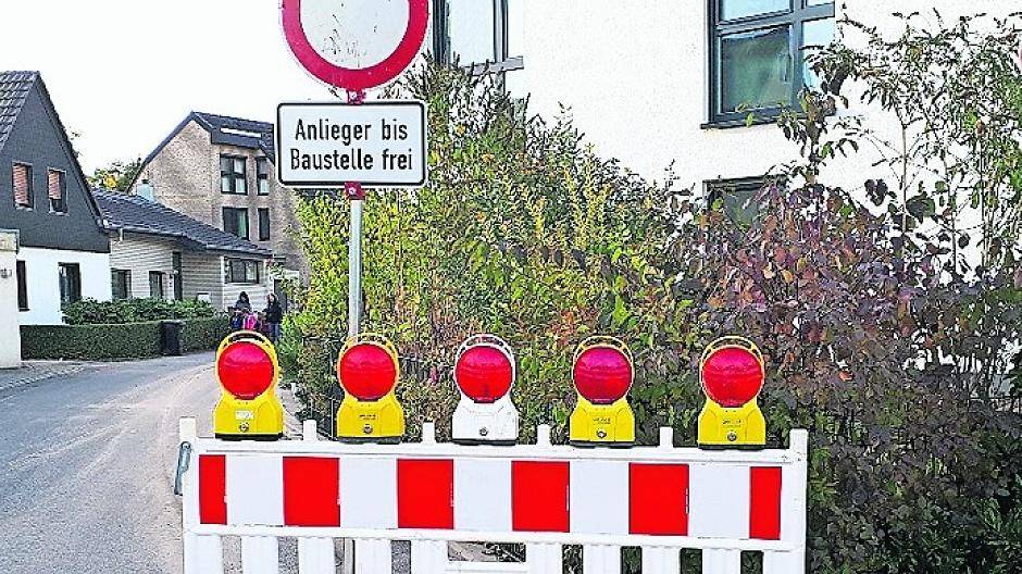 Insgesamt werden rund 570 Meter Trinkwasserleitungen am Schiefelberg in Osterath ausgetauscht.