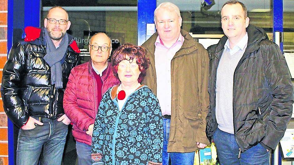 Der Vorstand des Vereins „VeNeTe So nicht!“ bei einem Besuch im Nettetaler Rathaus (von links): Vorsitzender Gino Rosati, Michael Meertz, Schriftführerin Elvira Kückemann, Stefan Lommes und Pressesprecher Claus Albrecht.