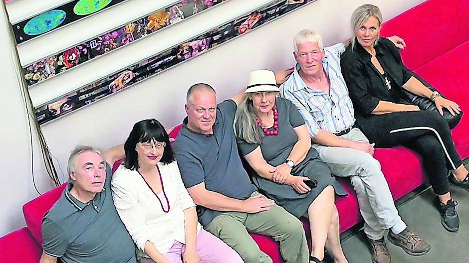 Dier Künstler (v.l.): Herbert Koller, Claudia van Koolwijk, Andreas Titzrath, Martina Kissenbeck, Michael Vogt und Nicole Terstappen.