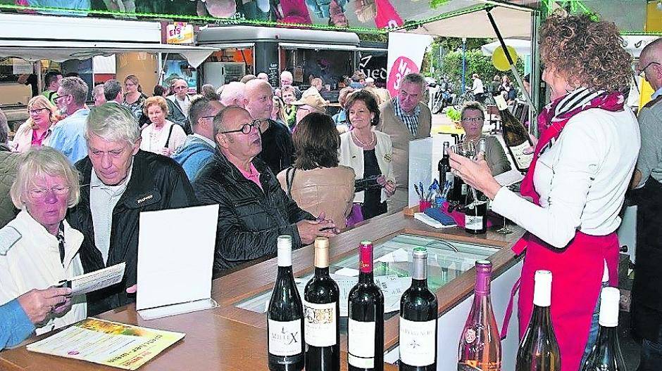  Schon der erste Feierabend-Markt kam bei den Meerbuschern sehr gut an. 