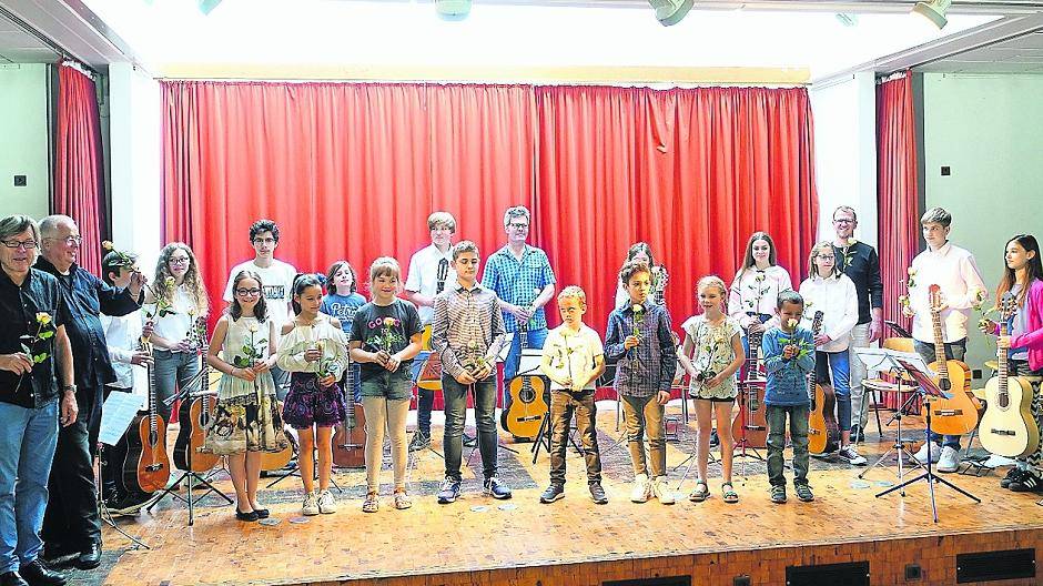 Gelungene Veranstaltung: Einen satten Schlussapplaus bekamen die jungen Künstler und ihre Lehrer bei der Matinée der Musikschule Rhein-Kreis Neuss in Kaarst.