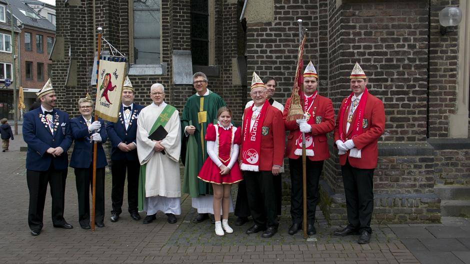 Bereits zum vierten Mal findet in der St. Mauritius-Kirche in Büderich der karnevalistische Gottesdienst statt.