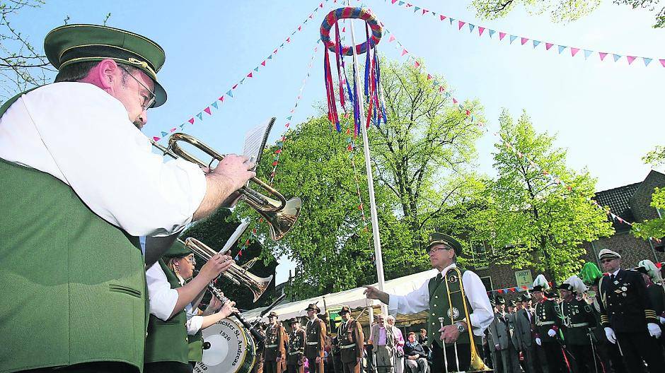 Am kommenden Samstag begrüßt die St. Sebastianus-Schützenbruderschaft Lank mit einem großen Fest den Mai. Um 15 Uhr beginnt das Fest zu dem jeder eingeladen ist.