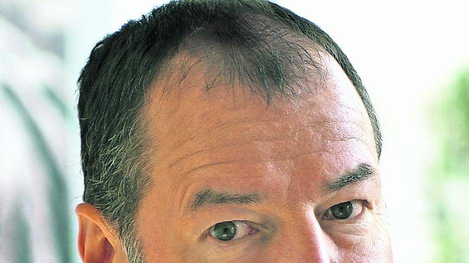 Das wird spannend: Der bekannte Autor Horst Eckert liest am kommenden Montag, 19. März, um 19.30 Uhr aus seinem neuen Thriller „Der Preis des Todes“ bei Mrs. Books, Theodor-Heuss-Straße 2, in Osterath.