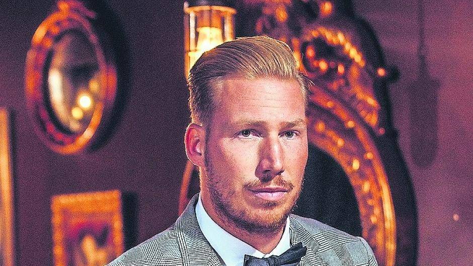  „Hugel“ schaffte es mit seinem Remix zum offiziellen Sommerhit 2018 „Bella Ciao“ bis auf Platz zwei der Deutschen Charts — der Franzose ist mit am Start beim größten Club der Welt.  