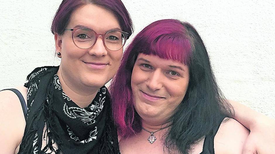  Zusammen stark — auch für Transgender-Menschen, die ihre Angleichung noch vor sich haben: Kimberly und Rebecca. 