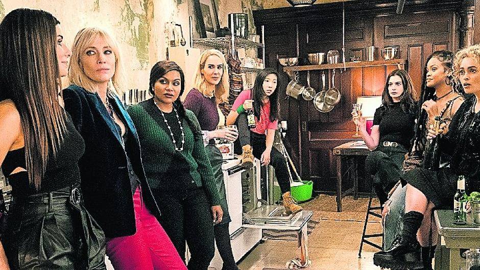 Acht Frauen auf der Jagd nach Diamanten