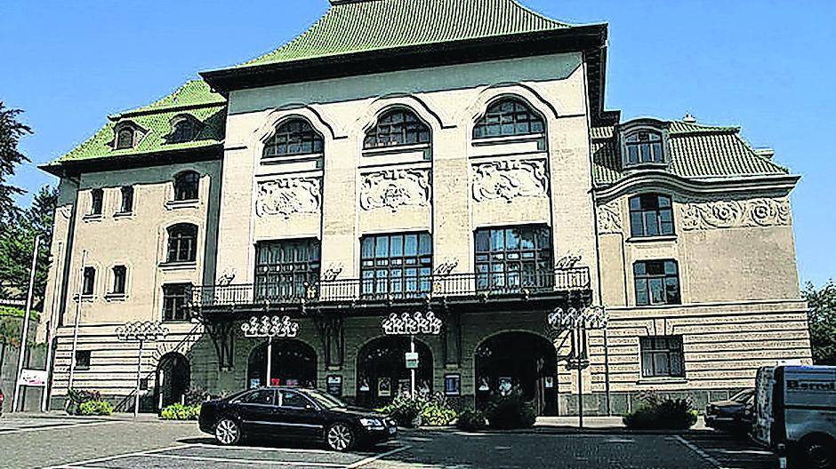 Die Kaiser-Friedrich-Halle wird zurzeit umgebaut. Ein guter Zeitpunkt, findet die FDP, zusätzliche Barrierefrei-Maßnahmen zu ergreifen.