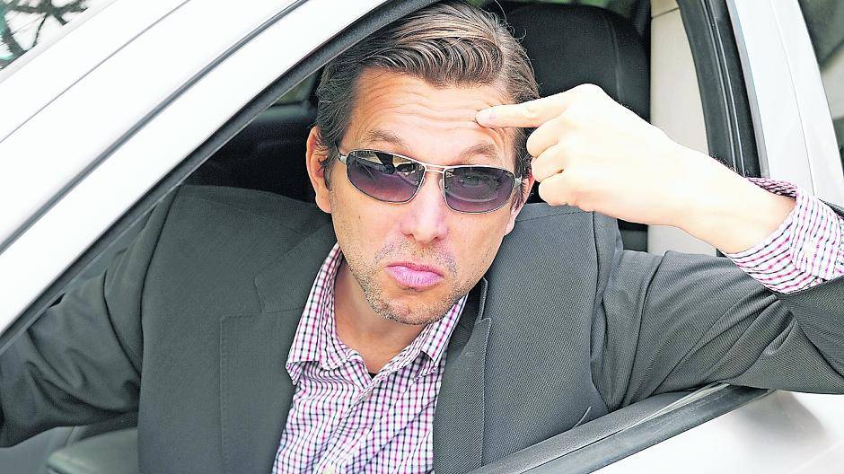 Mehr Rowdytum im Straßenverkehr? Nie und nimmer, meint dieser Autofahrer. Symbol-Foto: Fotolia