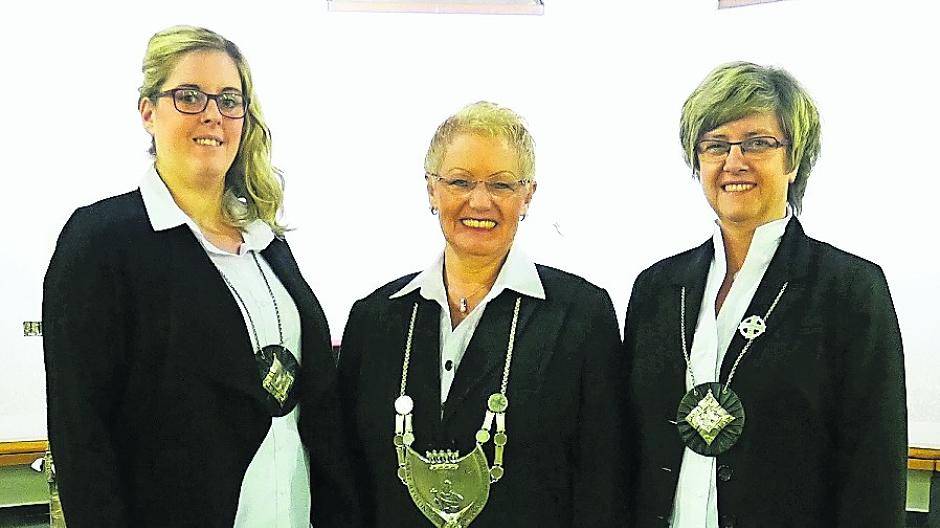 Hardterbroich fest in weiblicher Hand