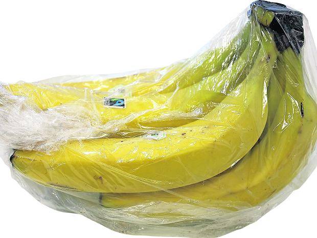 Was soll das? Bananen sind von Natur aus und ökologisch korrekt verpackt. 40 Kilo Plastikmüll pro Gladbacher Nase sind zu viel!