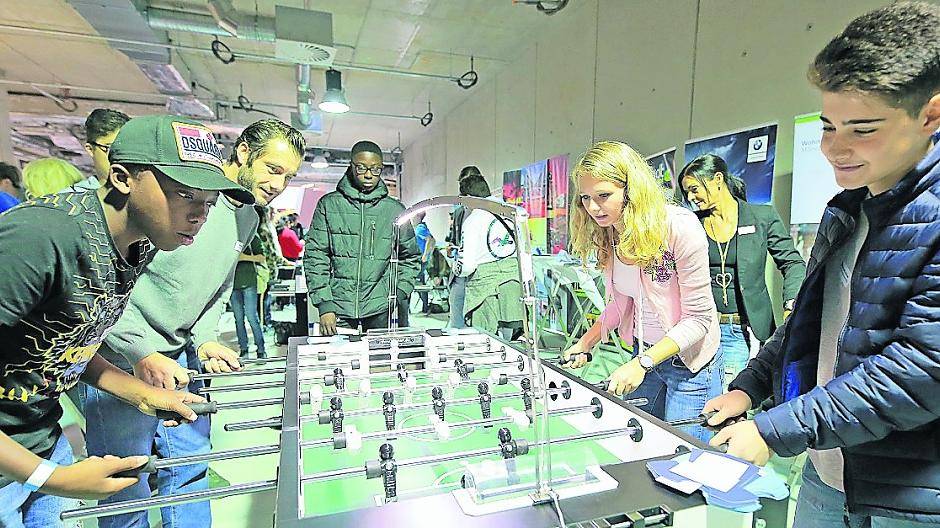 Spielerisch in Kontakt mit Arbeitgebern — beim Karriere Kick MG gibt’s nur Gewinner.