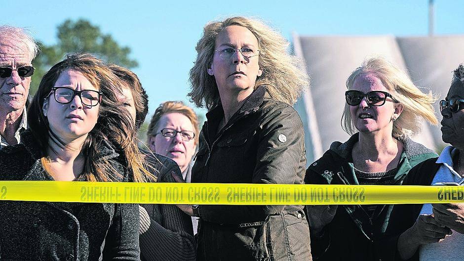 40 Jahre nach ihrer ersten Begegnung muss sich Laurie (Jamie Lee Curtis, Mitte) wieder dem psychopathischen Michael Myer stellen.