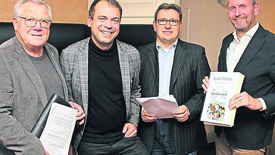 Haben die zahlreichen Haushaltsanträge der CDU vorgestellt (von links): Ratsherr Dieter Lambertz, Parteichef Christian Pakusch, Fraktionschef Johannes Bäumes und der stellvertretende Bürgermeister Guido Görtz.