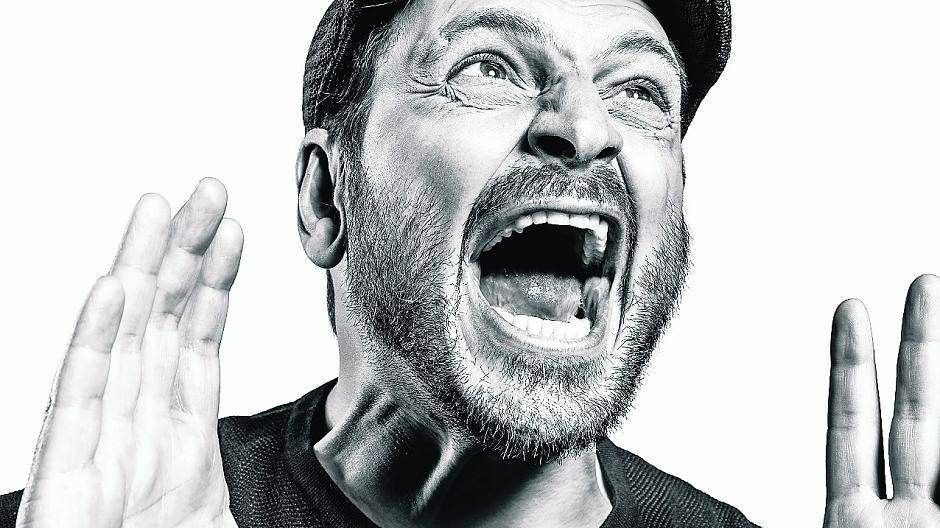 Macht mit seinem Publikum in Mönchengladbach eine Gruppentherapie: Comedian Kaya Yanar.